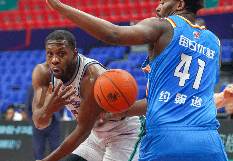 乐鱼体育平台深圳男篮内部会议纪要流出：今晨绝杀压哨，欧超杯使命明确，阵容厚度经受考验的简单介绍